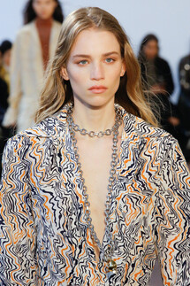 Details Chloé Fall 2018 Ready-to-Wear , Детали коллекции Хлоя осень зима 2018 , Fashion show , неделя моды в Париже , PFW , Paris Fashion Week , Mainstyles